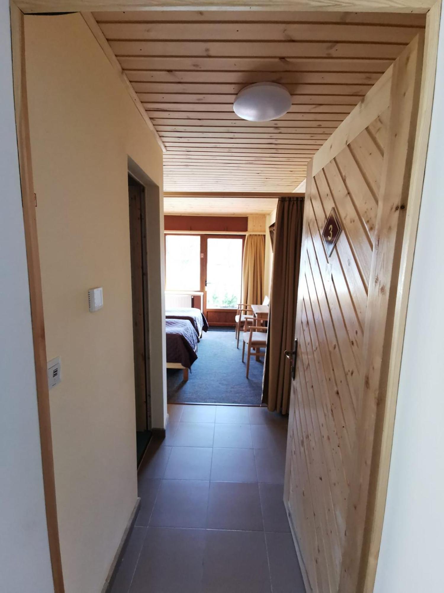 Pensiunea Valea Lupului Valea Lupului  Exterior photo